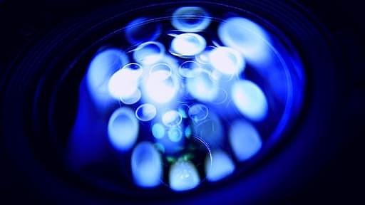 C'est quoi le Lifi, le futur du Wifi embarqué dans la fusée Ariane 6