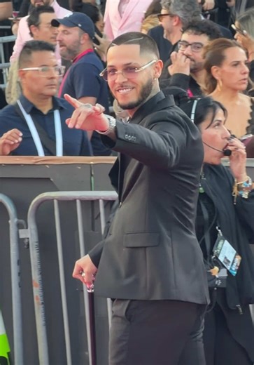 🙏🏽@ROA #miami #premiolonuestro | el premio