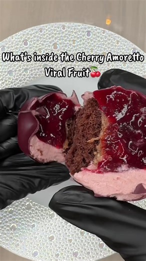 What’s inside the Viral Cherry Amoretto Fruit in Las Vegas! 🍒🥃✨ #cakeslasvegas #viralfruits #cherrydessert #desserttiktok