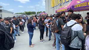 175 reactions · 15 shares | Step into the world of culinary excellence with Lynwood High School's Culinary Arts class!  Our talented students are not only mastering the art of cooking but also learning skills that will last a lifetime. From whipping up gourmet dishes to showcasing their talents at the SkillsUSA Competition, our future chefs are on the path to greatness. ENROLL TODAY ➡️ bit.ly/LynwoodUSDEnrollNow | Lynwood Unified School District | Facebook