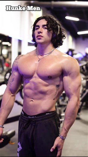 Proportions#aesthetic#muscle#motivation#posing#abs#chest#biceps#model#body#hunk#gym#work#back#bulge