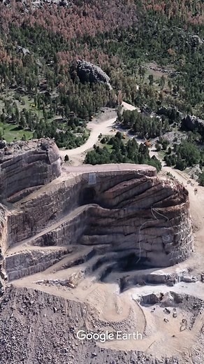 Construction of Massive Native American Warrior Statue: Crazy Horse Memorial