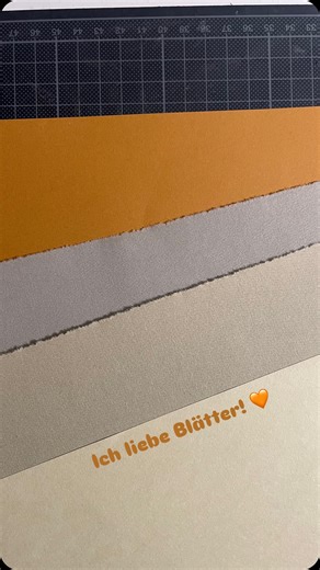 • peggy • [sie|ihr] on Instagram: "Ich liebe einfach Wortspiele! & genießt jeden Sonnenstrahl im November ✨ • #punintended #wortspiel #blätter #buchbinden #leaf #herbst #autumn #blätterhaufen #childish #fun #blätterliebe #papierliebe #bookbinding #leaflove #novembersun"