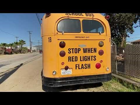 1969 Gillig School Bus Warming up