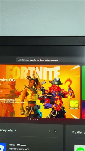 How to Make Your Taskbar Fully Transparent! 🖥️✨ #wallpaperengine #gaming #projectx #branding