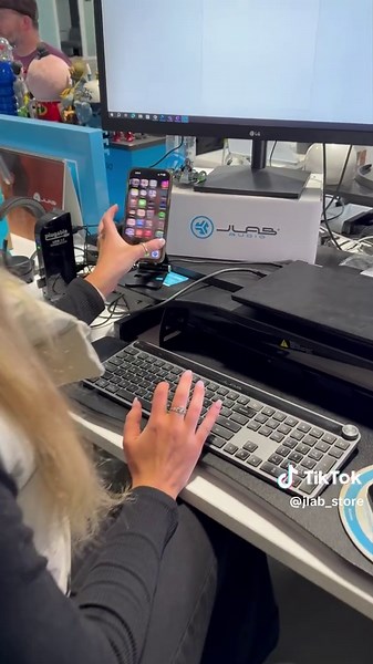 🚀 From work emails to text messages in seconds. Multi-device typing made easy! #JLab #Work #keyboard