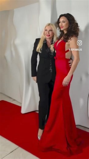 RED the color of PASSION , the FIRE 🔥 within that keeps us going after our goals and dreams with amazing resilience, strength and courage at times , Yet shine our light with gentle femininity , faith and love for others. 🌞💥✨💫 Keep shining bright 🔥 🌈✨💫✨ #tbt #redcarpet with #friend #beautiful @ladymonikabacardi #hollywood #reddress #couture @cristallini_official | Sofia Milos