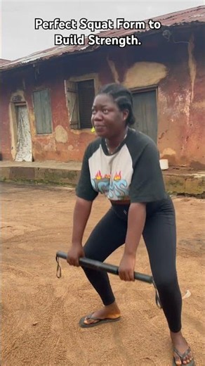 Perfect Squat Form to Build Strength.