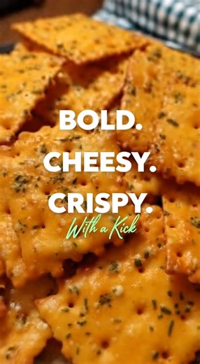 🧀🌶️ These Sourdough Discard Cheddar Jalapeño Crackers are your new snack obsession! Bold, cheesy, crispy, and with a little spicy kick they’re dangerously easy to munch by the handful 😋 Perfect for cheese boards, soup toppers, or straight-up snacking! 📝 Ingredients: ✅ 1 cup sourdough discard ✅ ¾ cup all-purpose flour ✅ ¼ cup melted butter ✅ ½ tsp salt ✅ ½ tsp garlic powder ✅ ½ tsp smoked paprika ✅ ½ cup shredded sharp cheddar cheese ✅ 1 small jalapeño, finely diced 👉 Save this post for late