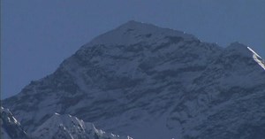 9 die on Mount Everest this season amid climbing traffic