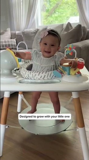 Support your baby’s development with the Skip Hop Discoverosity 3-Stage Activity Center 👶✨