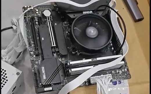 勉强， 锐龙7600 原装散热器