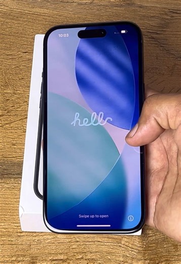 Yorh Returns to Business with iPhone 15 Highlights