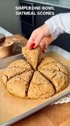 Olivia Adriance ♡ on Instagram: "SIMPLE ONE BOWL OATMEAL SCONES (GF, DF)✨ the perfect subtly sweet treat to enjoy on its own or with a generous spread of a your favorite jam. These simple scones were a childhood favorite of mine and the original recipe, which I’ve adapted to be gluten, dairy-free, and refined sugar-free, can be credited to my mom’s friend @eviepoole1 who is an exceptional cook and baker! Recipe below and on my blog www.oliviaadriance.com Ingredients: 1 1/4 cups gluten-free flour