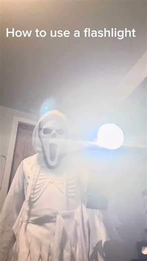 How to use a flashlight