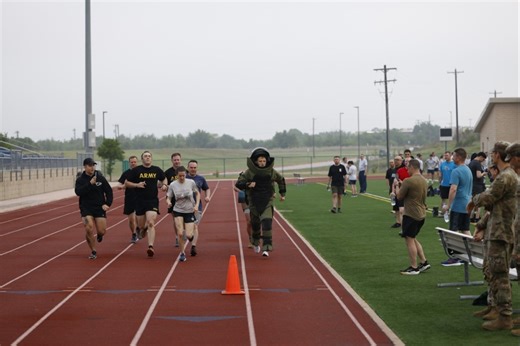 World record defused: Fort Cavazos captain runs fastest bomb suit mile
