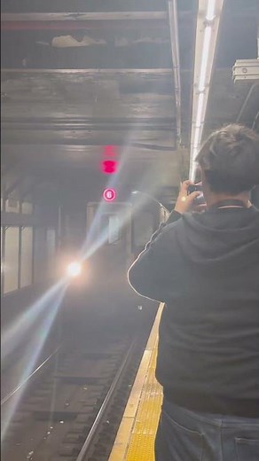 R142 Manhattan Bound (6) Train Arriving @ 149th Street Grand Concourse
