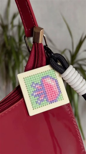 3D Printed Cross Stitch Keychain 🧵 Double-Sided Embroidery Canvas
