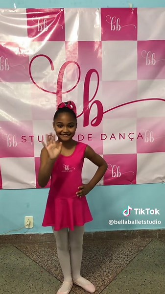 Passos de dança favoritos dad bailarinas dl Studio 🩷🩰 #fy #fyp #dance #ballet #bailarina #studio #CapCut #foryou