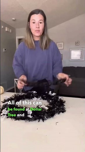 Dollar Store DIY Halloween Wreath | Dollar Tree DIY | Easy Halloween DIY Craft #halloweendecor
