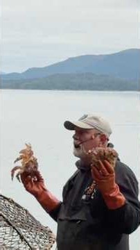 What’s in the Pot? 🦀 | Bering Sea Greatest Catch Tour in Alaska