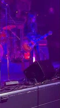 LEZ ZEPPELIN - Ten Years Gone Intro - Led Zeppelin tribute band