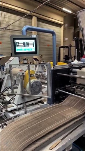 #paperfoldingmachine #zfoldpapermachine #kraftpaperfoldingmachine #papercushionmachine