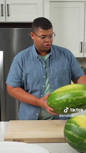 How to Pick the Best Watermelon: 4 Essential Tips