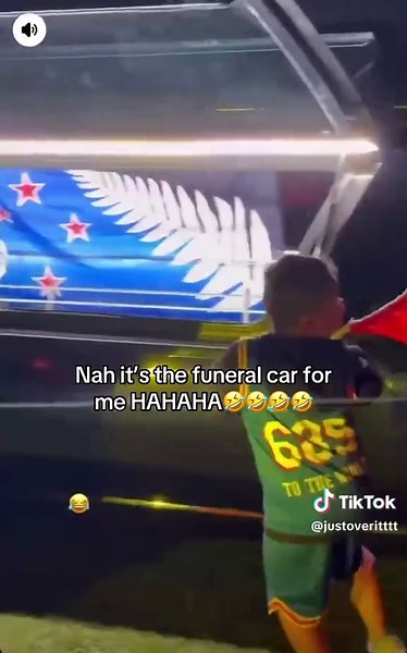 Samoa vs Kiwis: Hilarious Funeral Car Moment