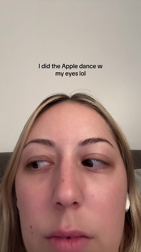 Charli XCX Apple Dance with Eyes Comedy Performance