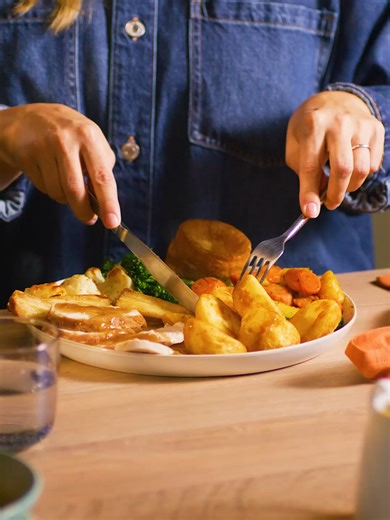 Aunt Bessie’s Roast: A New Year Tradition