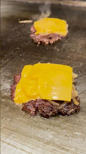 Lunch Spot Near Me | Bertucci’s Burger & Italian Favorites