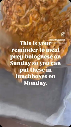 One Handed Cooks on Instagram: "Making lunchboxes both easy and nutritious is the vibe for Term 3 ✌🏻 And this recipe is leading the charge for anyone prepping bolognese this weekend! Repurpose those leftovers by combining them with pasta, eggs, and cheese. Spread it in a baking dish, pop it in the oven, and voilà! Hot or cold, it’s a satisfying meal or snack that’s simple to eat. Plus, it’s packed with protein and iron to keep those bellies full. Want more lunchbox and freezer-friendly family m