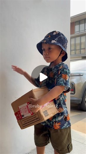 Ruby Fain on Instagram: "Amin kaya raya 😇 #parody #rubyfain"