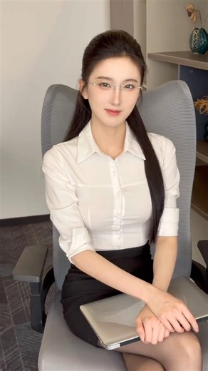 抓了个女战神#高跟鞋 #黑丝是永远的女王