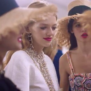 6.5M views · 771 reactions | A closer look at the Spring-Summer 2019 collection, including a new line-up of beach-themed accessories. | CHANEL | Facebook
