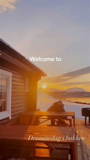 Årets Earlybird kampanje på sesongkort for sesongen 2025-26. Det er kun i perioden 15.10 til 5.11.2025 du kan sikre deg den beste prisen på det lille kortet- som gir STOR ski- og brett glede, vi gir deg opptil 40% rabatt på familie sesongkort 🤩 Priser: Barn 6 år eller yngre: GRATIS (må ha keycard) Barn født i 2015 (10 års jubileum) GRATIS (må ha keycard) Ungdom (7-17 år), Student, Senior: Kr. 2750,- (ordinær kr. 3300,-) Voksen: Kr. 3300,- (ordinær kr. 3850,-) Familie 1 (1 voksen 1 barn): Kr. 54