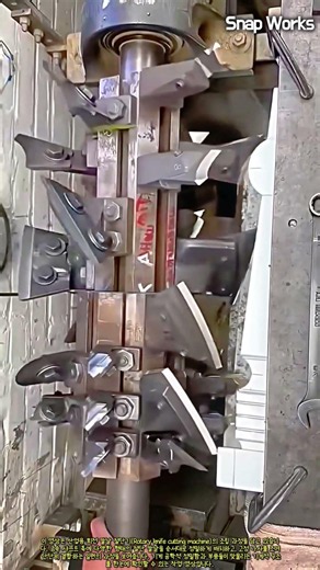 기계 제작의 정석: 절단 칼날 조립의 세계 #worker #process #factory #mechanical #technician