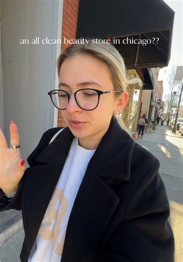 discovered an all clean beauty store in chicago!! 📍credo beauty (wicker park) @Credo Beauty #cleanbeauty #chicago #chicagobeauty #chicagoshopping #perfumeshop