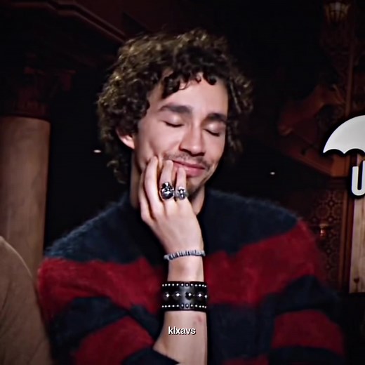 Robert Sheehan: Embracing His Roots | Klaus Hargreeves | Umbrella Academy
