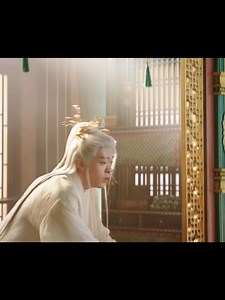 281K views · 15K reactions | After the God was injured, his intelligence was as good as that of a five-year-old child. 神尊受伤后，智力居然跟五岁的孩子一样 Drama： Feud Welcome to my channel! #临江仙 #Feud | 追剧hot drama | Facebook