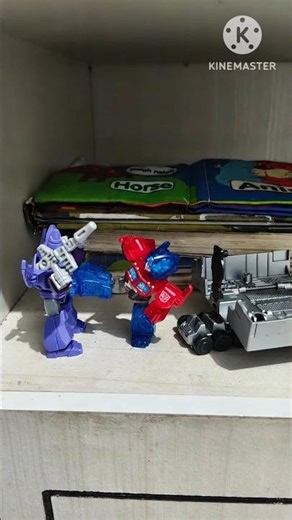 cyclonus vs Optimus prime #blokeestransformers #transformers #blokees