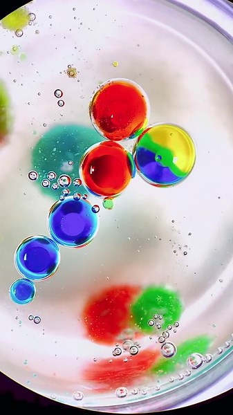 Microscope Chemistry Fail Caught on Camera