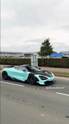 Matt Armstrong driving his wrecked McLaren 720S