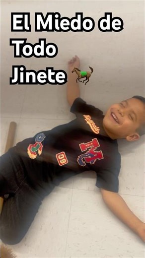 Carrera Fallida #carreradecaballos #caballitodepalo #niñoyoutuber #diversion #elmiedodeunjinete
