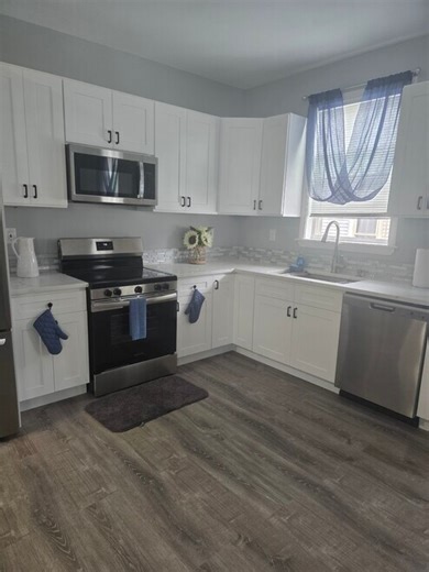 32 Homestead Ave Unit Comfy Homestead, New Britain, CT 06053 | Homes.com