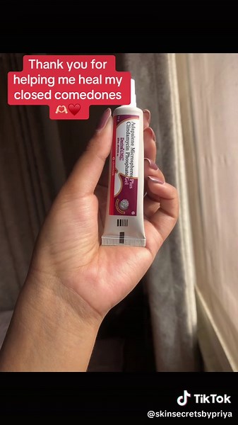 Effective Gel for Fading Closed Comedones