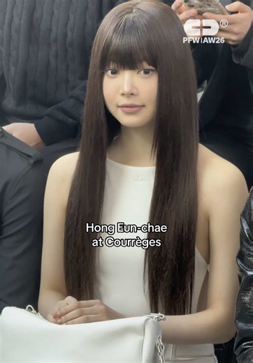 LE SSERAFIM's Hong Eunchae at Courrèges Paris Fashion Week