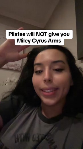 Miley cyrus looked phenomenal at the Grammys but to say Pilates is the main reason her arms look like that is a complete lie