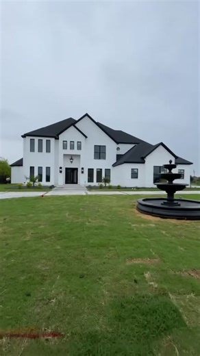 Love this spacious layout! 😍 #homelayout #floorplan #homedesigner #homeinspo #exteriorinspo #interiorinspo #kitcheninspo